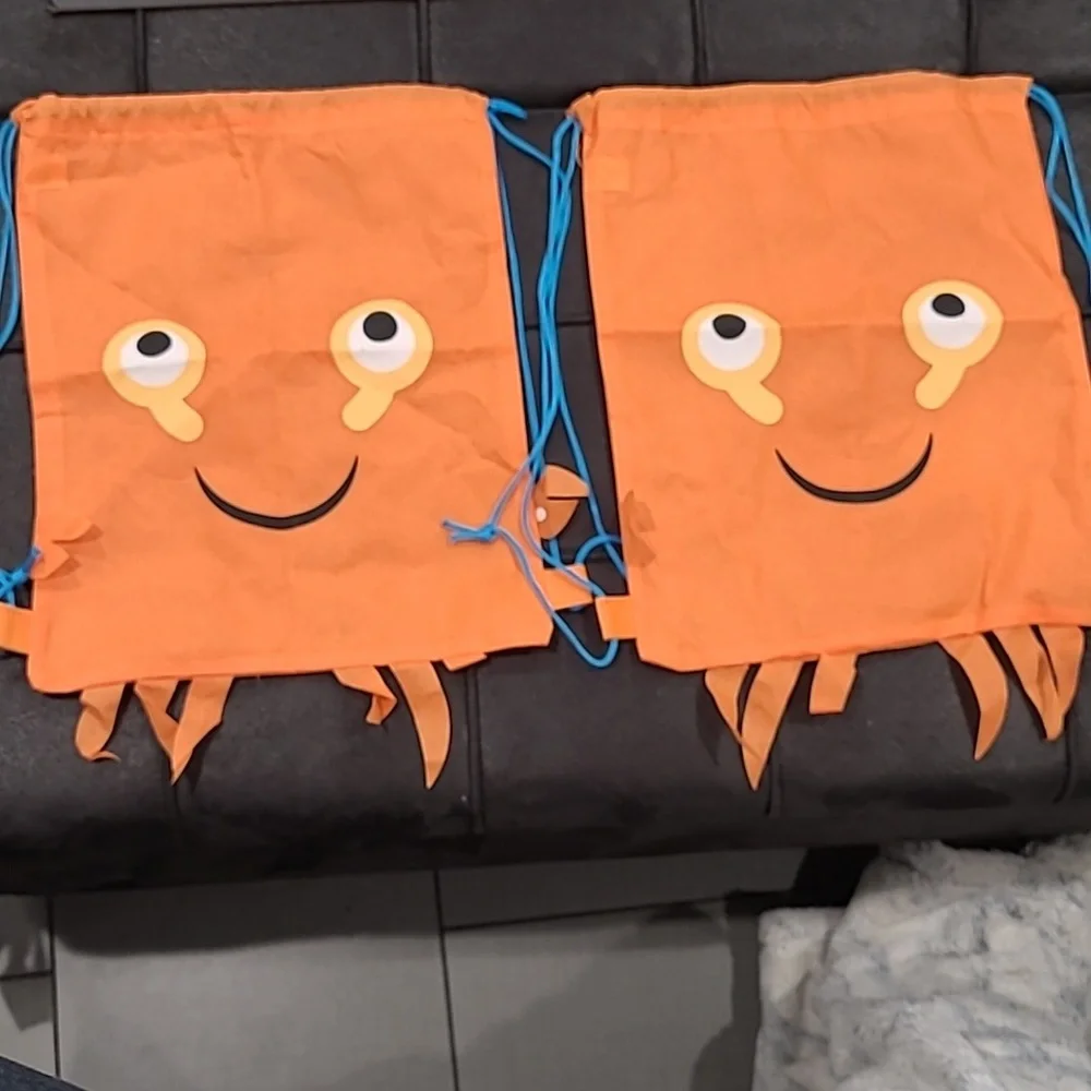 2 Octopus 🐙 Drawstring Backpacks